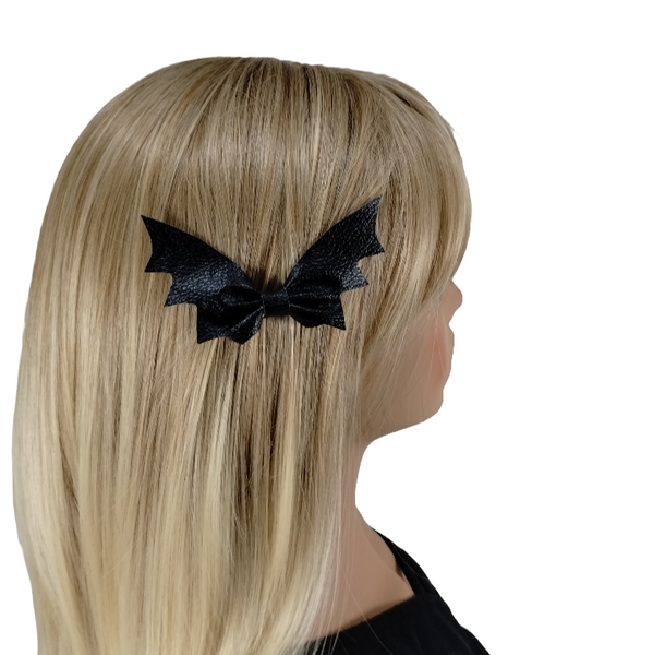 Halloween black bat hair clip barrette