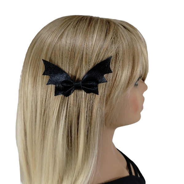 Halloween black bat hair clip barrette