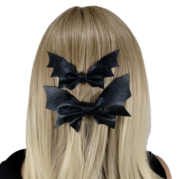 Halloween black bat hair clip barrette