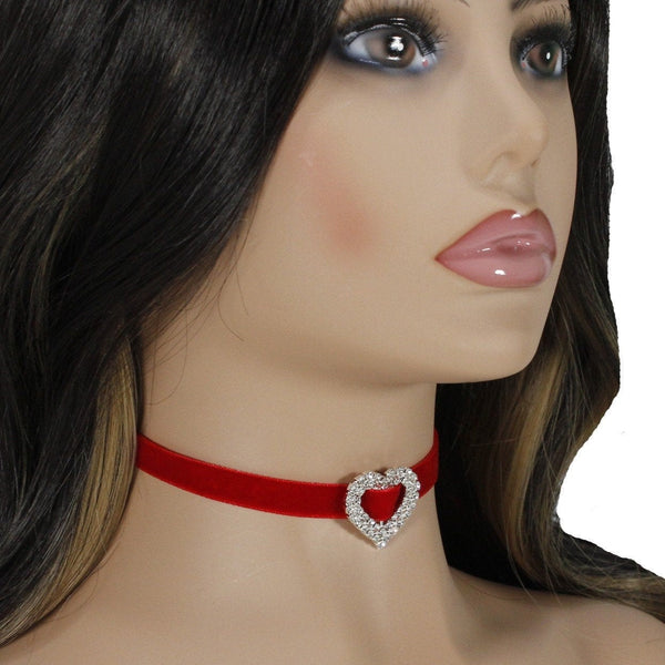 Red velvet choker