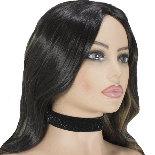 Wide and shiny black velvet choker necklace for woman