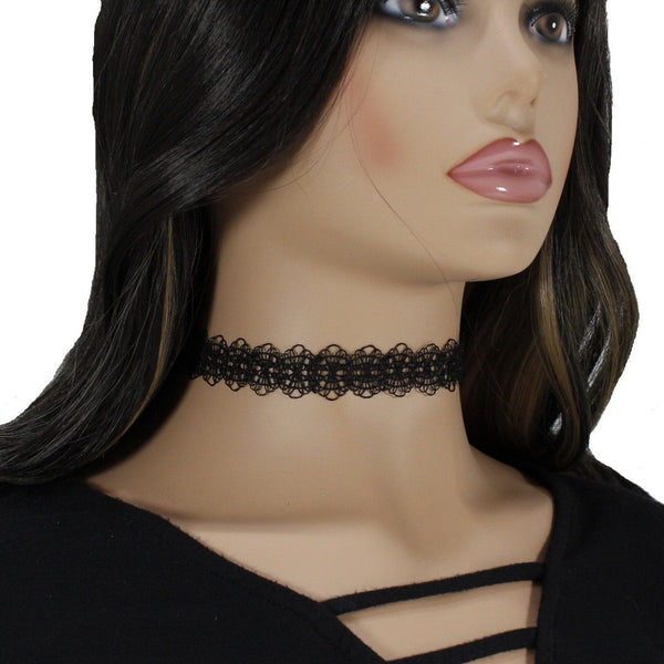 Simple and elegant black or white choker necklace for woman