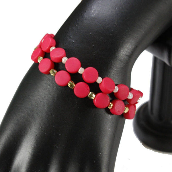 Bright fuchsia pink beaded bracelet for woman