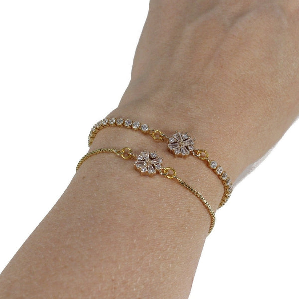 Gold bolo bracelet with snowflake and rhinestones