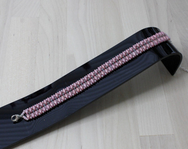 Elegant pink beaded bracelet for women