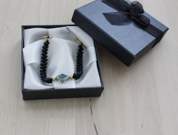 Dark green beaded bracelet for women with diamond shape centerpiece