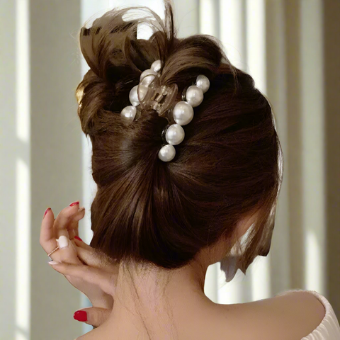 Elegant Big Pearls Acrylic Hair Claw for Women