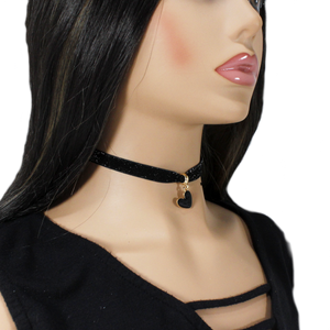 Shiny black velvet choker with black heart pendant charm