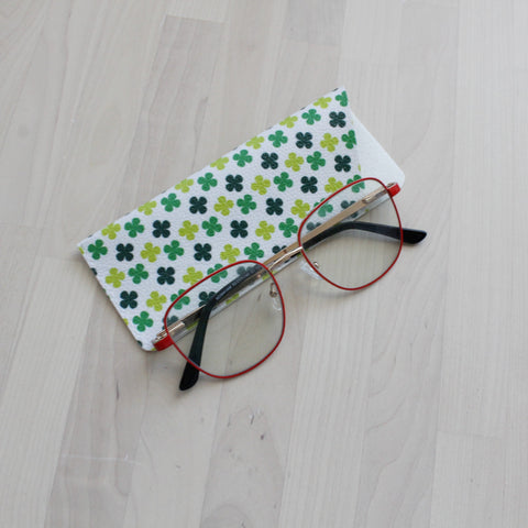 Lucky clover shamrock green and white eyeglasses pouch