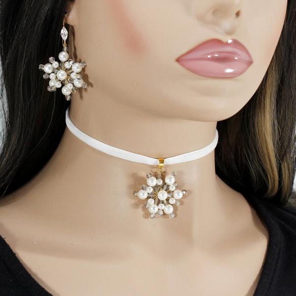 Enchantment white snowflake jewelry set - choker necklace with charm and earrings