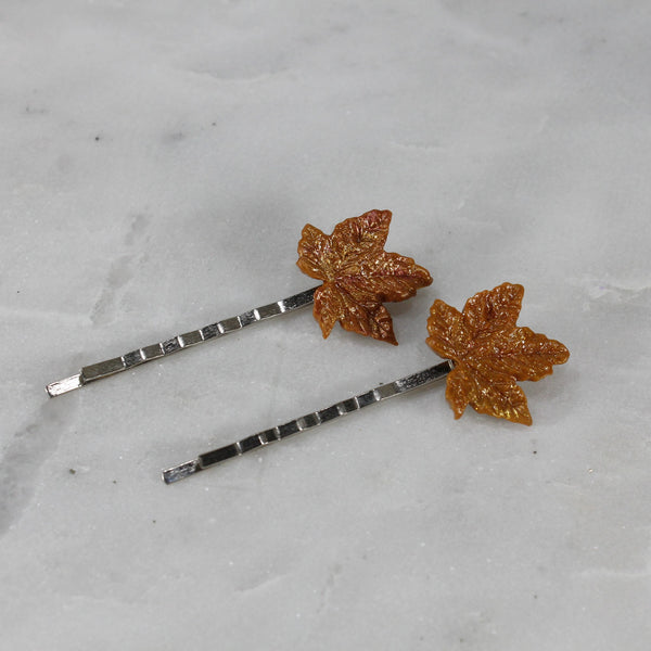 Set of two maple leaf bobby pins