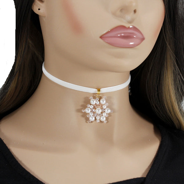 Enchantment white snowflake jewelry set - choker necklace with charm and earrings